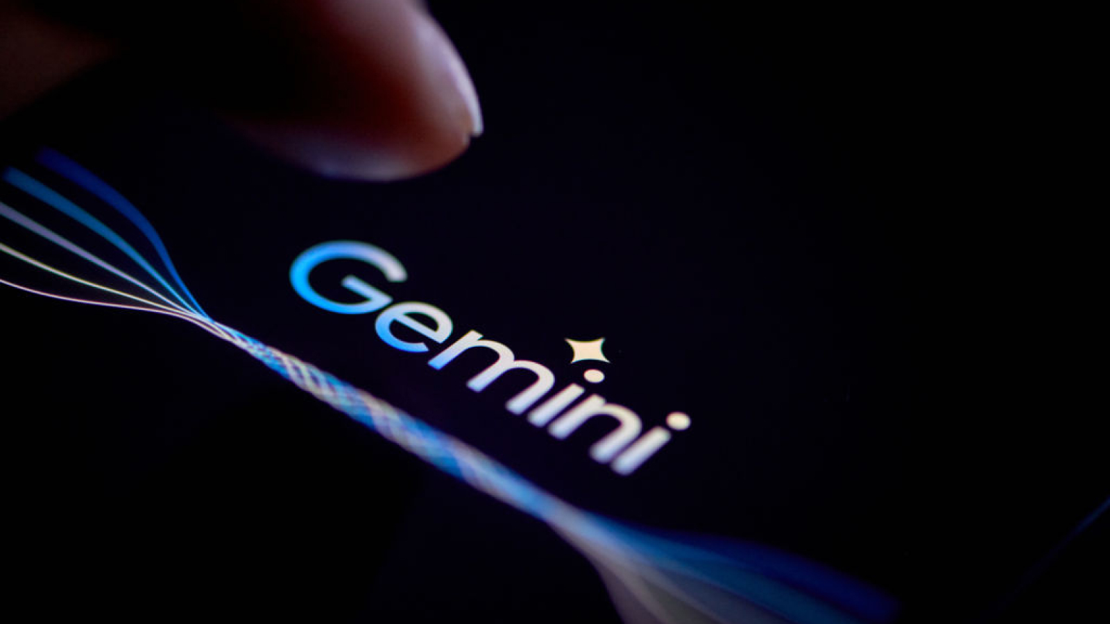 Hey Android Users, Google's New Free Chatbot Gemini Live is Here to Change How We Talk to Our Phones!----