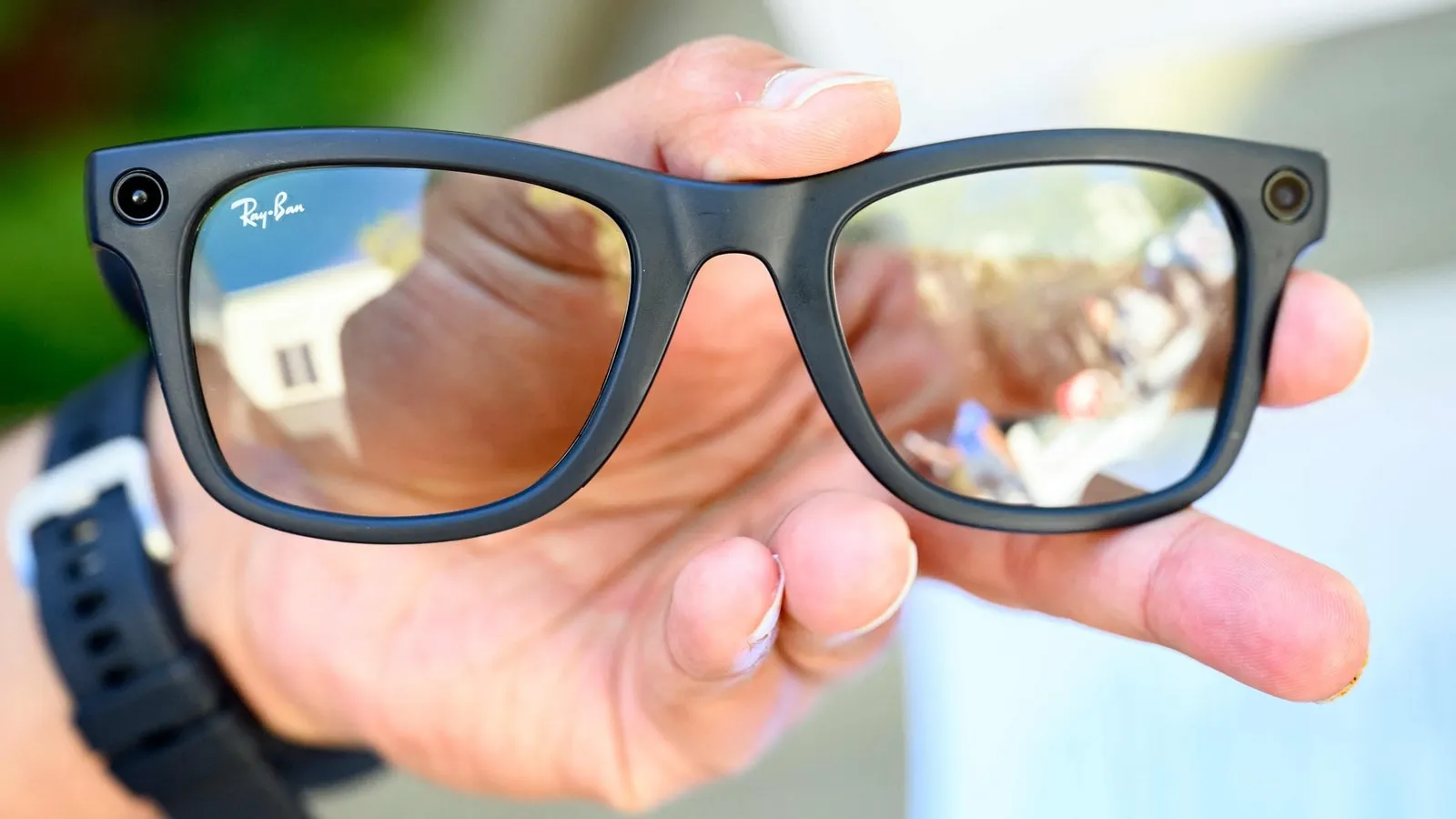 Meta’s New Ray-Ban Smart Glasses Are Changing How We See and Share the World