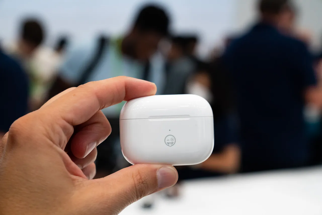 New Update Turns AirPods Pro 2 Into Affordable Hearing Aids What You Need to Know-----