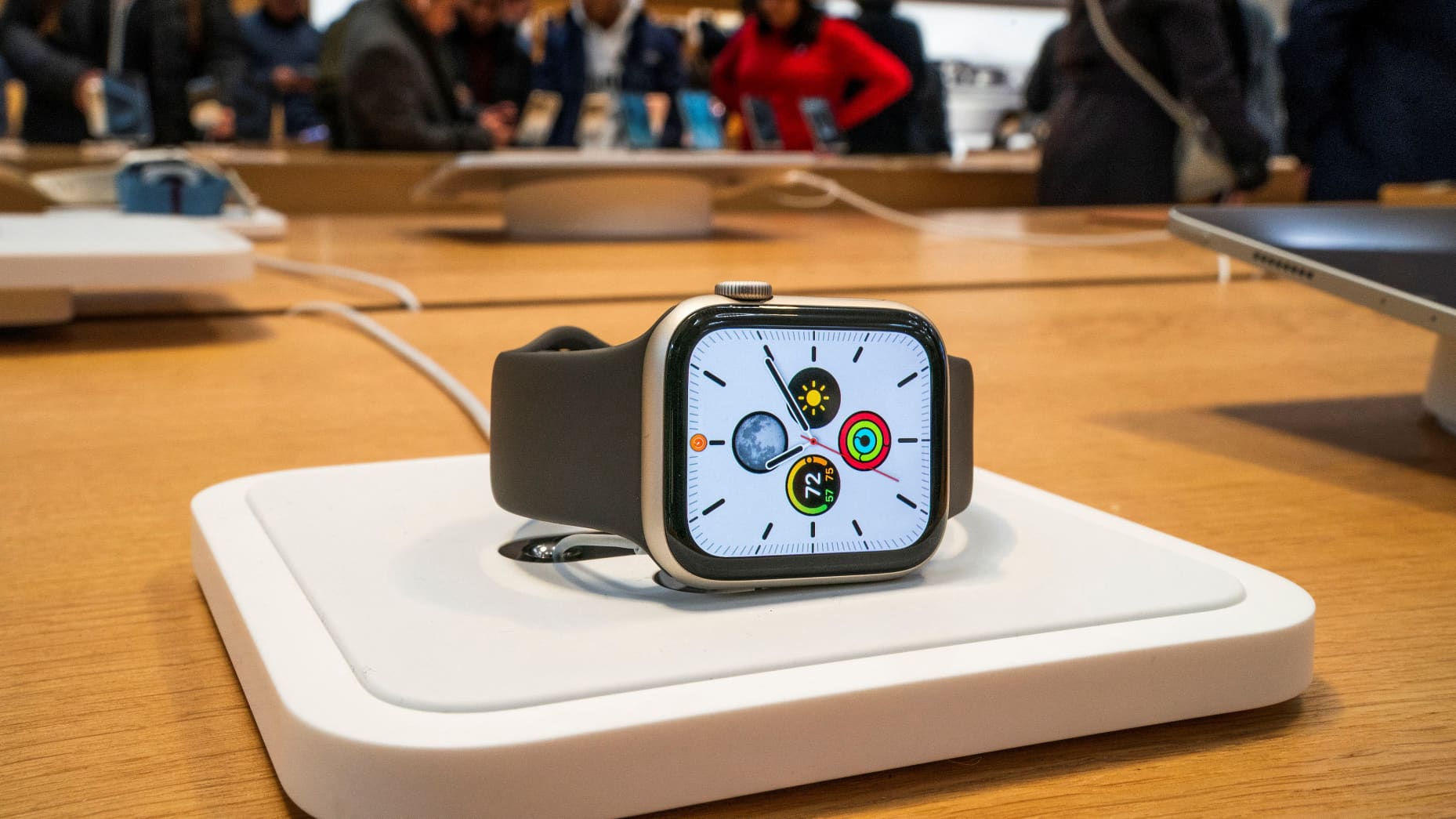 Apple Wins Big in Tech Tug-of-War: Jury Rules Against Masimo in Smartwatch Design Clash