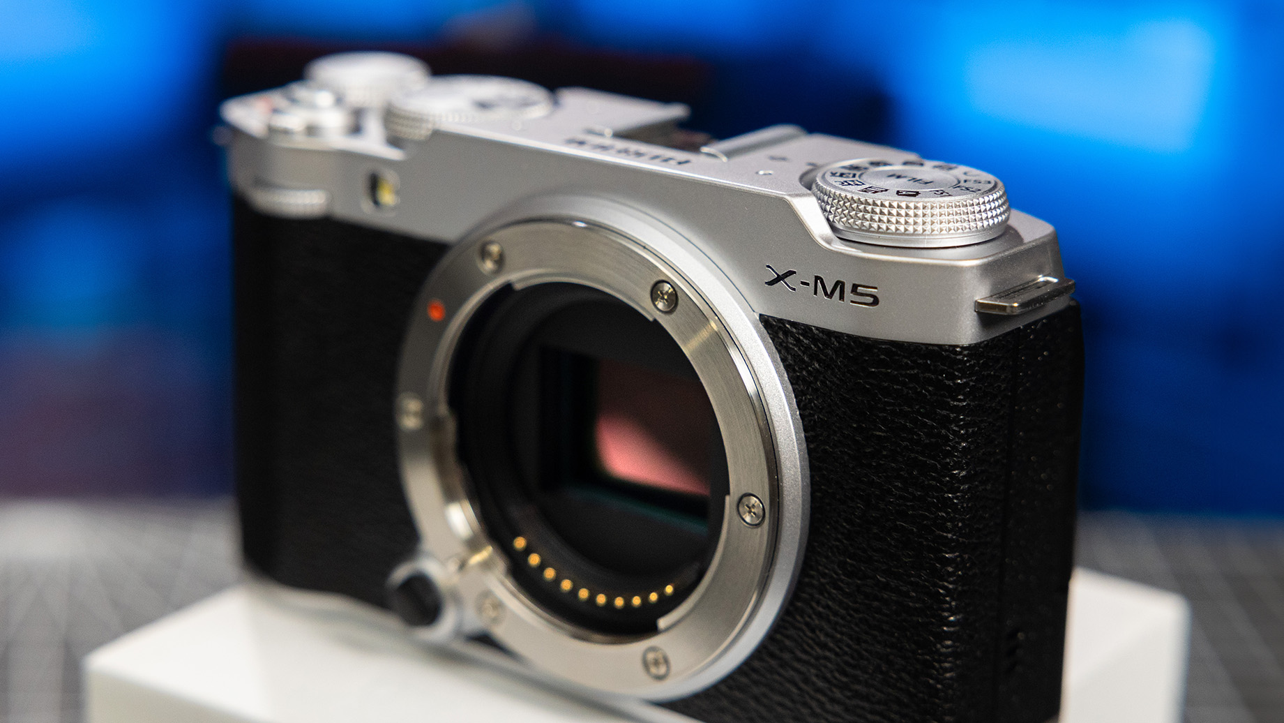 Fujifilm Unveils X-M5 A Game-Changing $799 Camera for Vloggers and Budget Photographers--