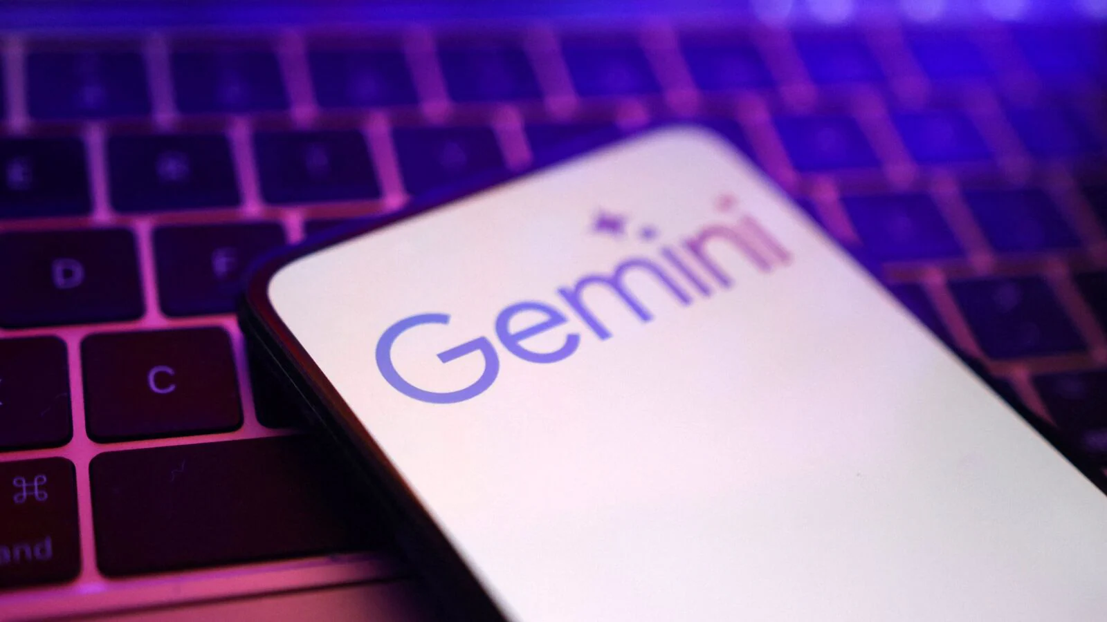 Google's Gemini Live Now Speaks Five More Languages, Bringing AI Chat to a Global Audience---