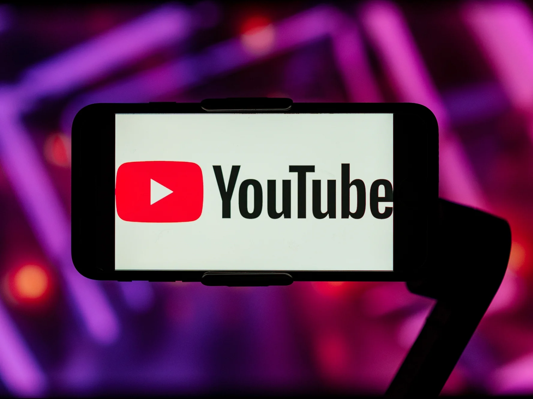 New Update Unveiled How YouTube's Latest Feature Transforms Video Comment Sections for Mobile Users--