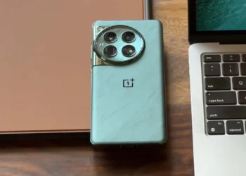 OnePlus 13 Leaks: New Colors, Big Features Revealed Ahead of 2024 Launch