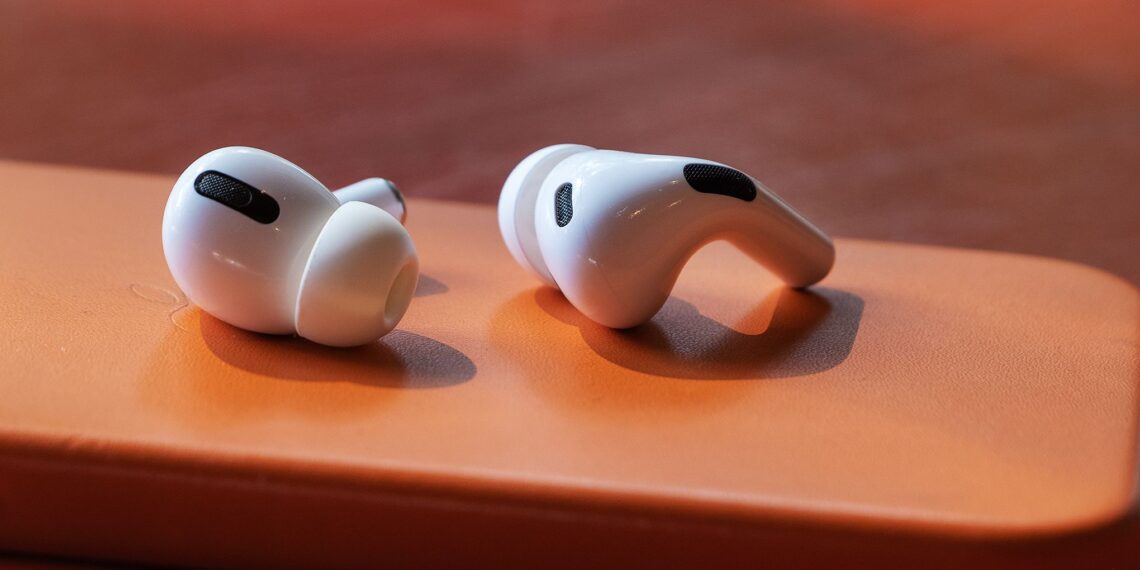 Revolutionizing Hearing Health: Apple's AirPods Pro 2 Usher in a New Era of Hearing Aid Technology