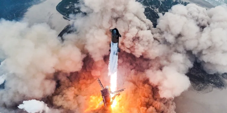 Space Race Shifts How SpaceX's Latest Starship Launch is Forcing Europe to Rethink Its Space Strategy