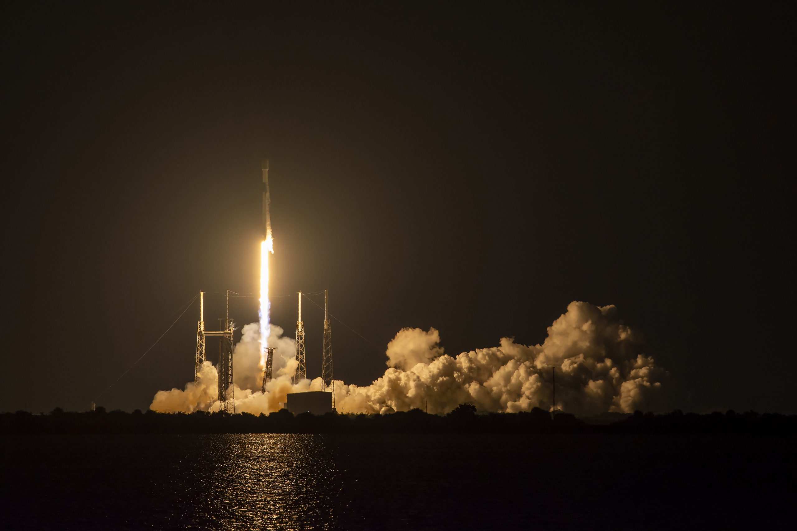 SpaceX Hits New Heights with 100th Rocket Launch This Year: How OneWeb's Last Satellites Are Changing Global Internet