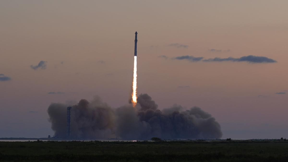 SpaceX Starship Test Flight Stuns Space Industry, But Sparks Concerns About Europe’s Falling Behind