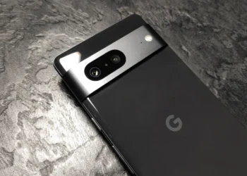 Unlock the Night Google Pixel's Latest Update Brings Instagram-Ready Photos and Top-Tier Theft Security