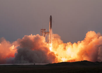 Watch SpaceX's Latest Launch How the Starship's Fifth Flight is Changing Space Travel Forever