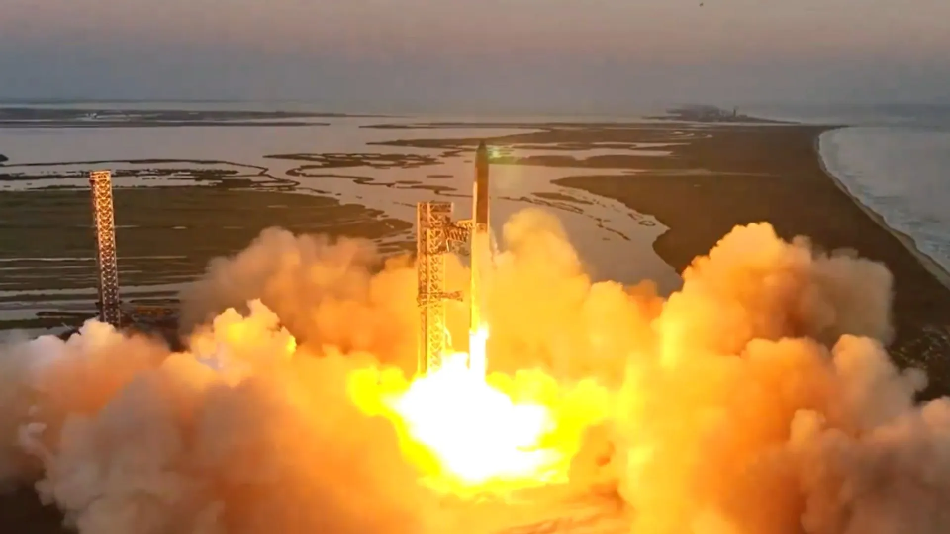 Watch SpaceX's Latest Launch Super Heavy Rocket Nails a Mid-Air Catch Back at Texas Base--