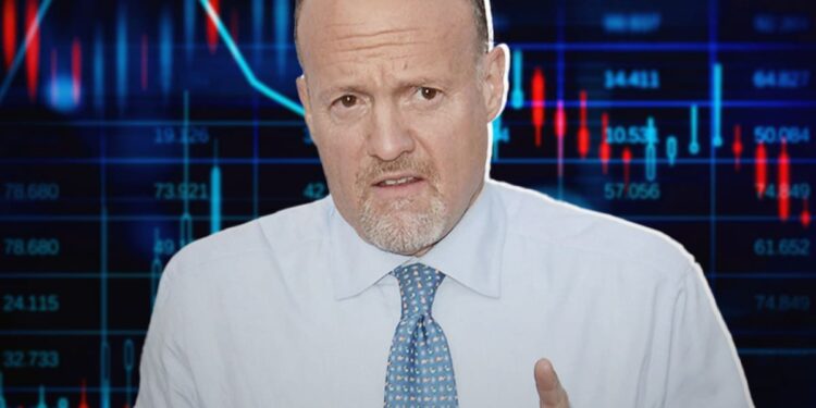 Why Jim Cramer Says Ignoring the Buzz on Amazon and Apple Stock Drops is Smart Investing---