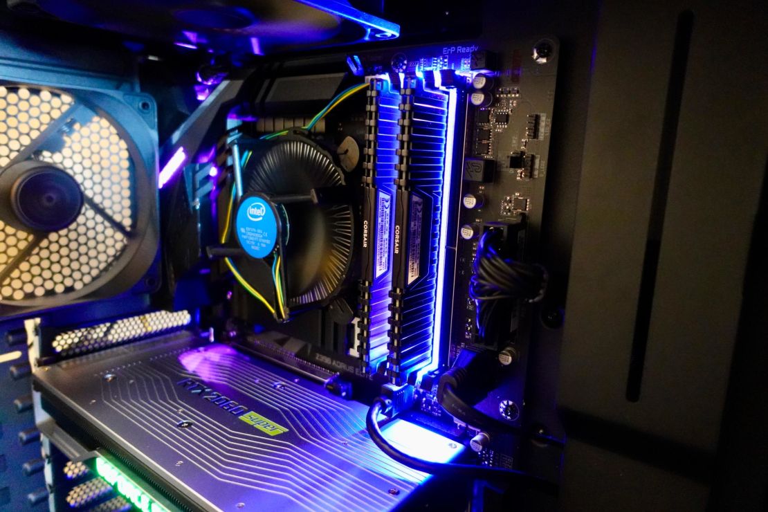 90+ Tips for Building a Custom PC-----