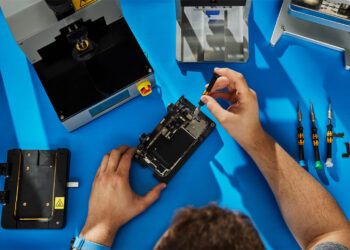 Now You Can Fix Your iPhone 16 at Home Apple Launches DIY Repair Kits for New Models-