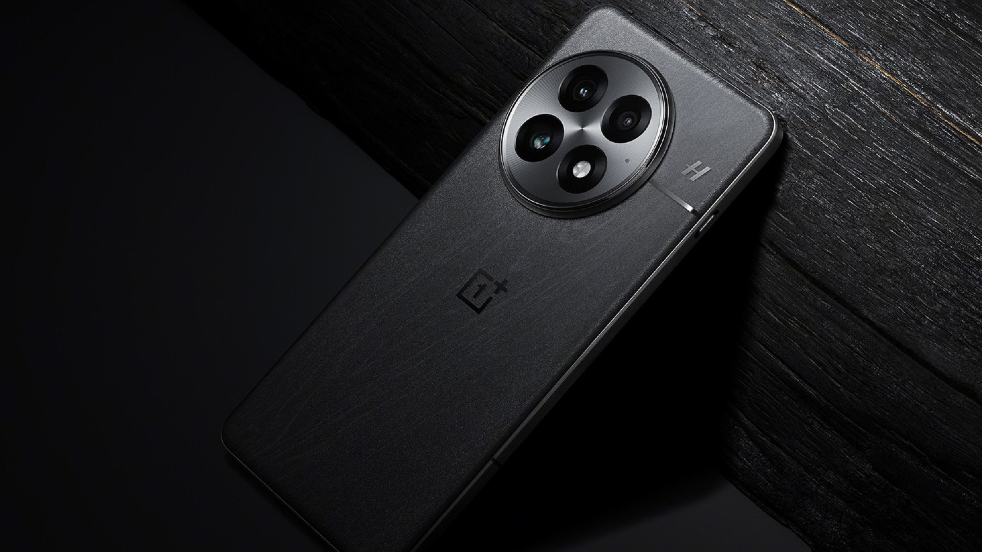 OnePlus 13 Launches with Game-Changing Hasselblad Camera, Huge Battery, and Bright Display – All You Need to Know-