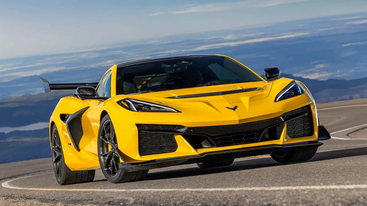 Chevy's New 2025 Corvette ZR1 Crushes Speed Records Quickest 0-60 Ever-