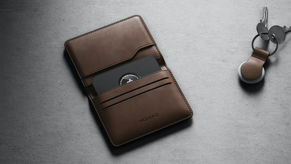 Never Lose Your Wallet Again: Discover the New Nomad Card That's Changing the Game for Everyday Carry