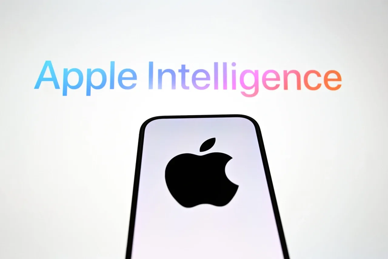 Apple Halts AI News Feature Over False Info What You Need to Know About the Latest iOS Update--