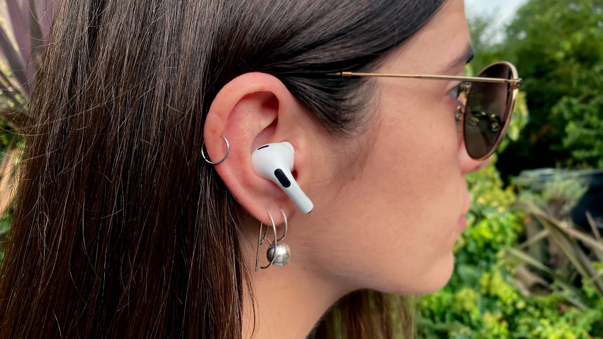 Apple's AirPods Pro 2 to Launch Game-Changing Hearing Aid Update in the UK Soon