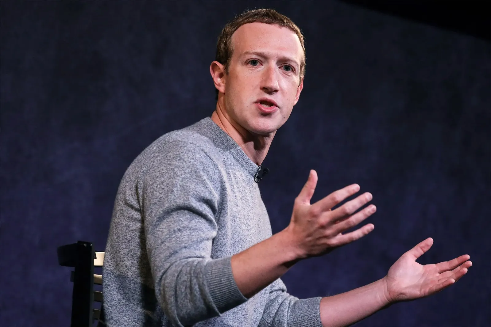 Mark Zuckerberg Calls Out Apple’s Lack of Innovation in Explosive Joe Rogan Interview