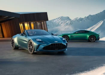 Meet the New 2026 Aston Martin Vantage Roadster: Faster, Sleeker, and Cooler Than Ever!