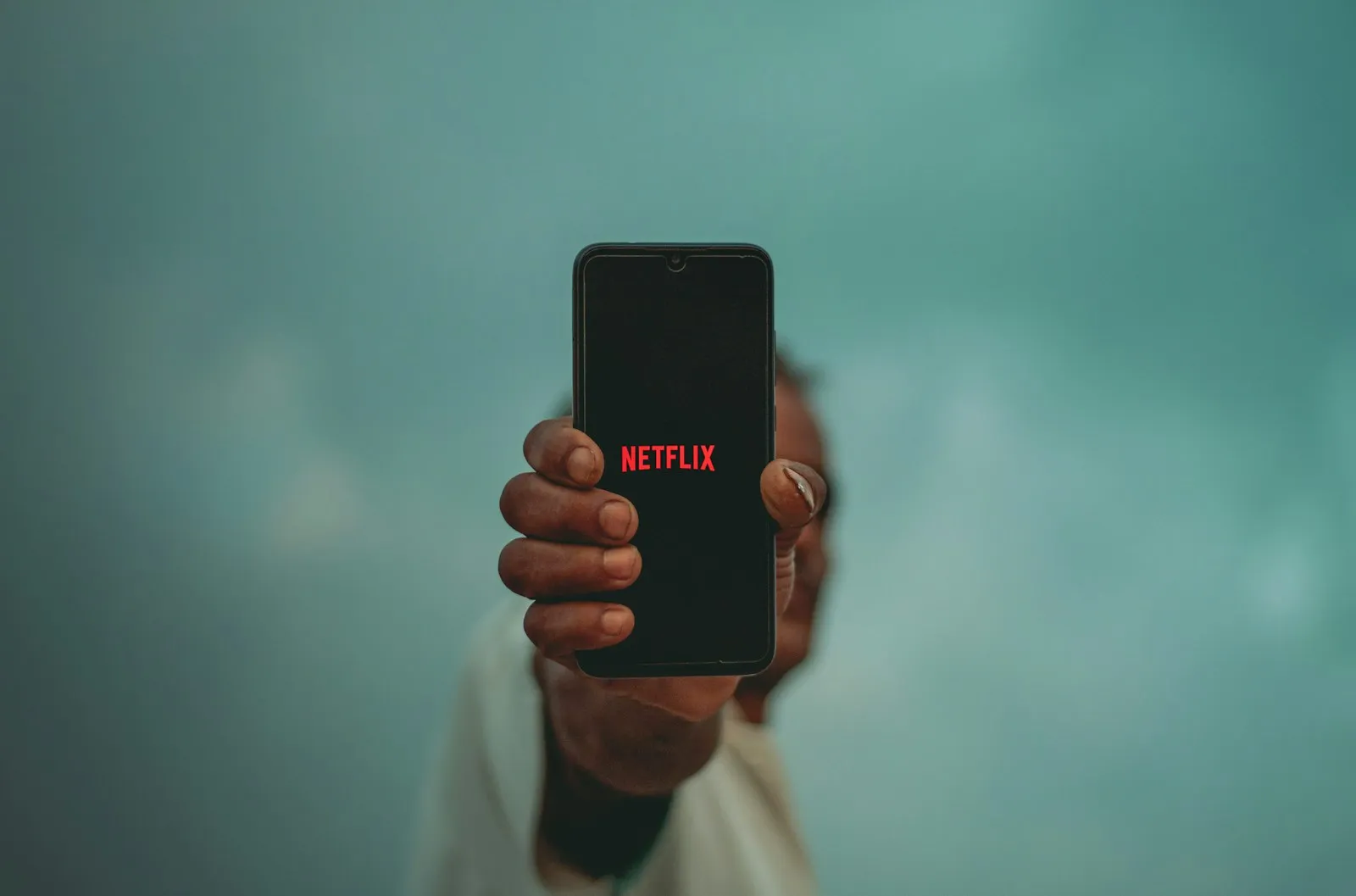 New Netflix Update Lets You Download Whole TV Seasons in One Click on iPhones Perfect for Travelers and Commuters--