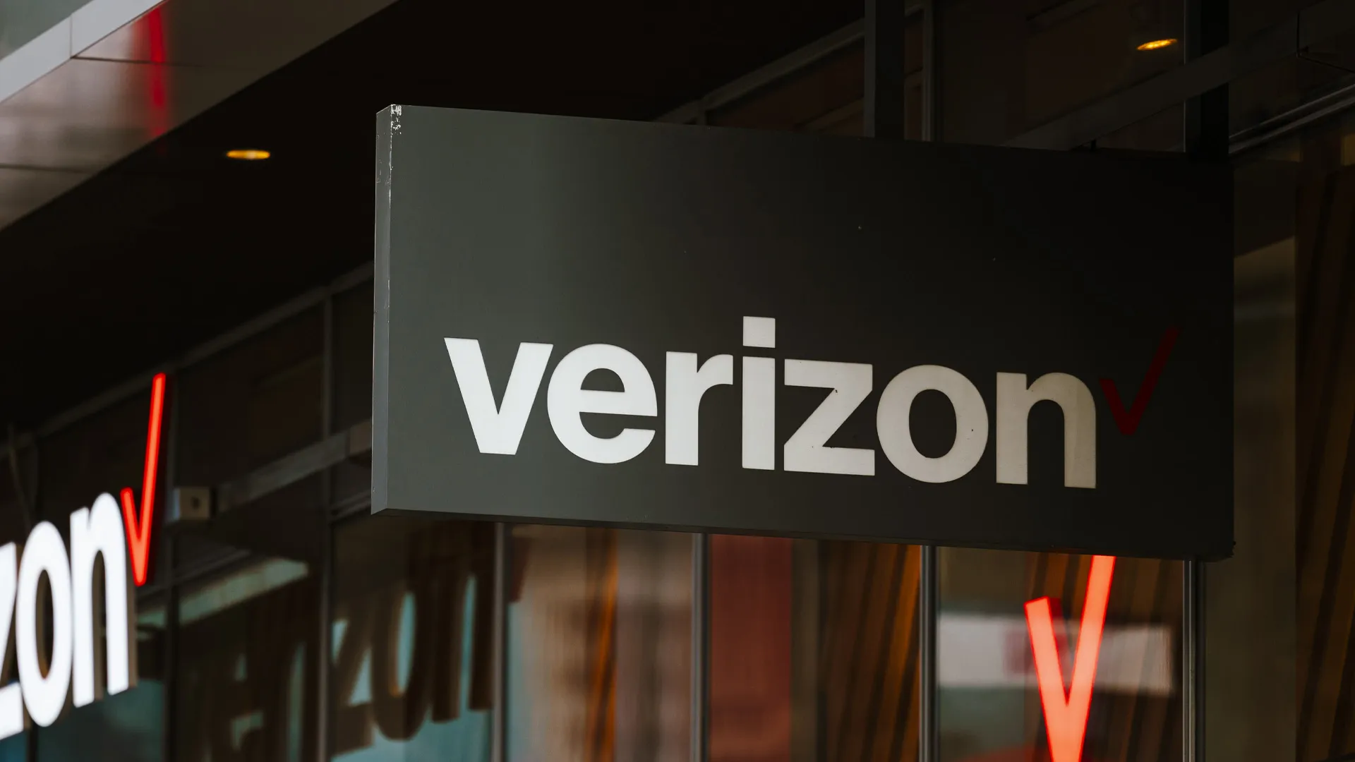 Verizon Customers Furious Over New Price Hikes: What It Means for Your Wireless Bill