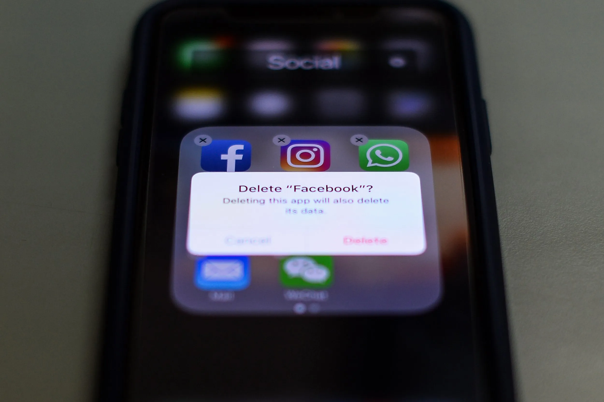 Why Are So Many People Ditching Facebook and Instagram Inside the Massive Trend to Delete Social Media Accounts----