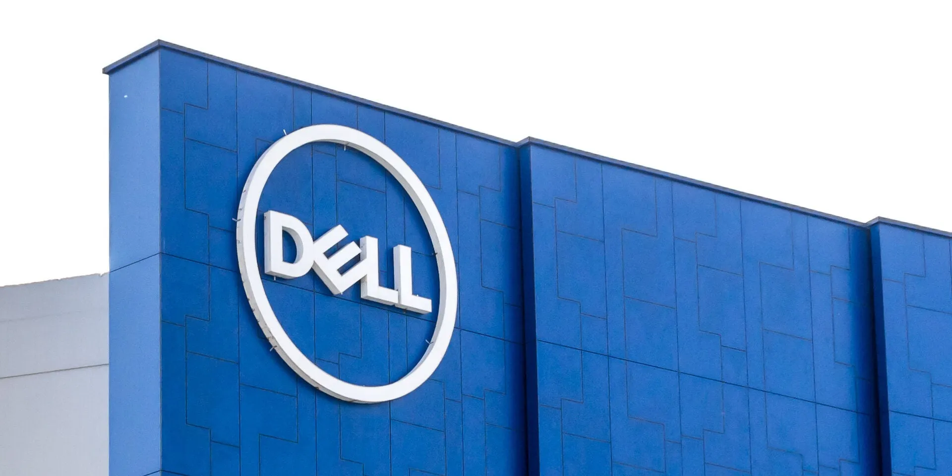 Why Did Dell Copy Apple Inside the Controversy Over Dell’s New PC Names---