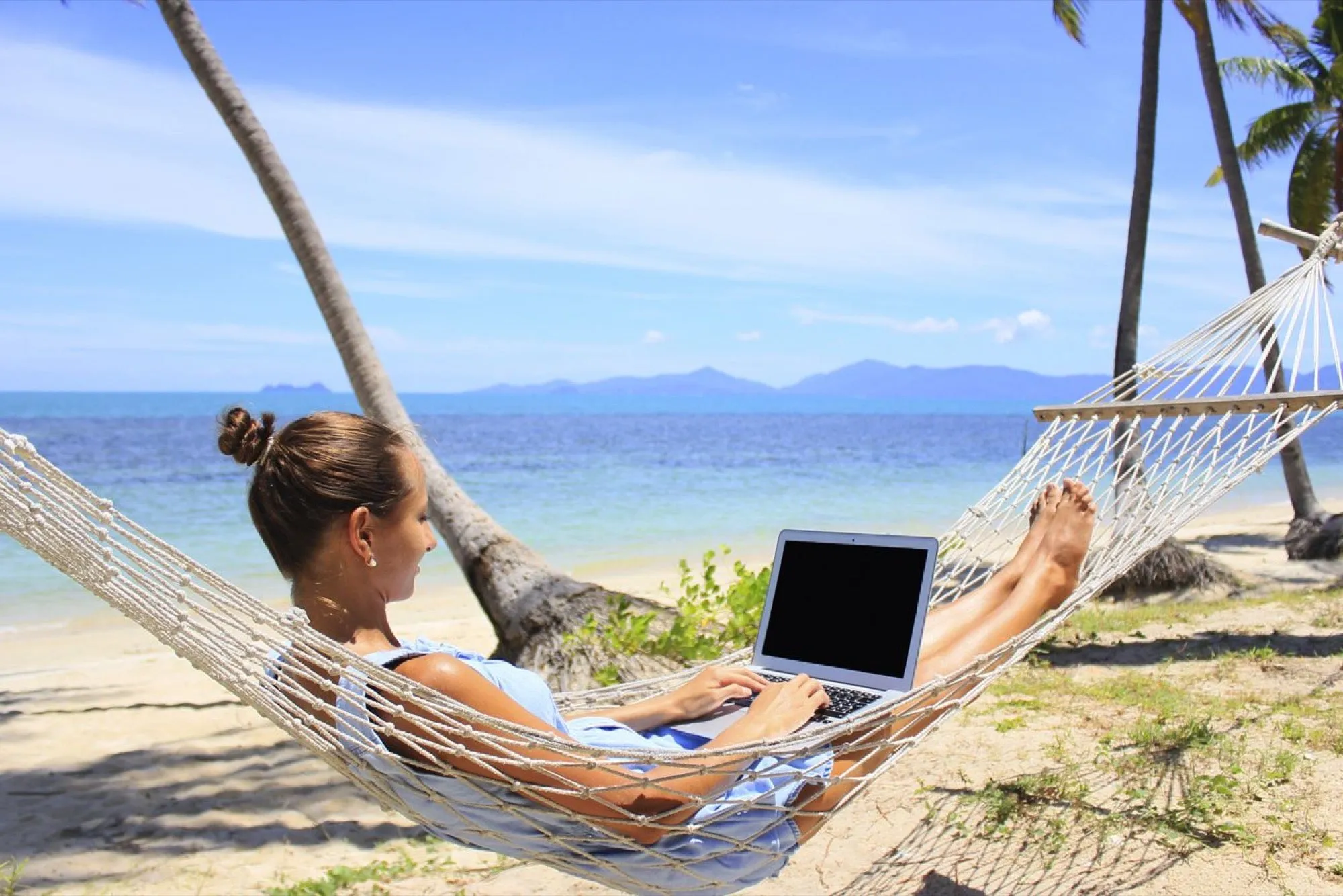 90+ Best Tools for Digital Nomads--