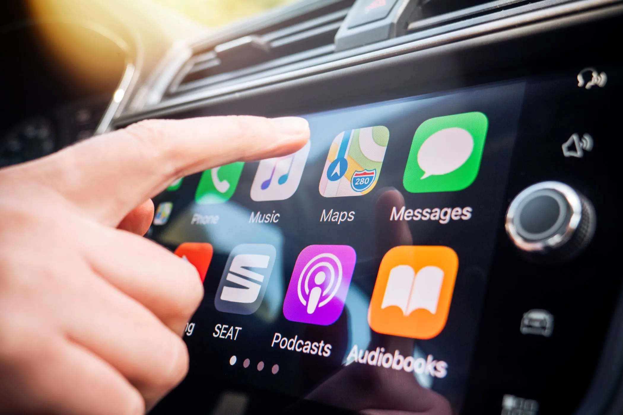 Apple Just Made a Big Change to CarPlay in iOS 18.4 — Here’s Why It Matters for Drivers with Big Screens