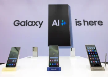 Samsung's Latest Hit How Galaxy AI Skyrocketed Galaxy S24 Ultra into the Top Smartphone List of 2024