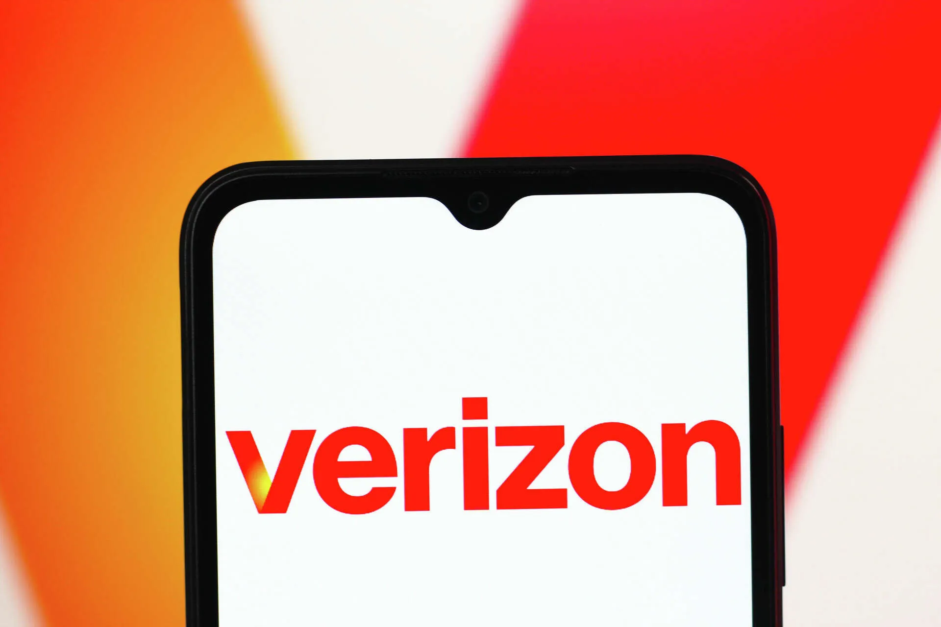 Breaking New Ground Verizon Launches Satellite Texts for Galaxy and Pixel Phones, Keeping You Connected Everywhere