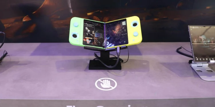 Samsung Wows at MWC 2025 Check Out Their Cool New Foldable Phones and Gadgets!